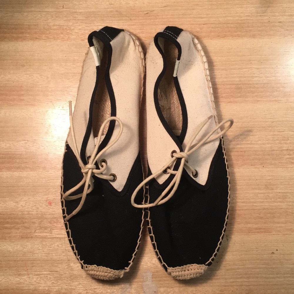Women’s Soludos Black/Cream Espadrilles